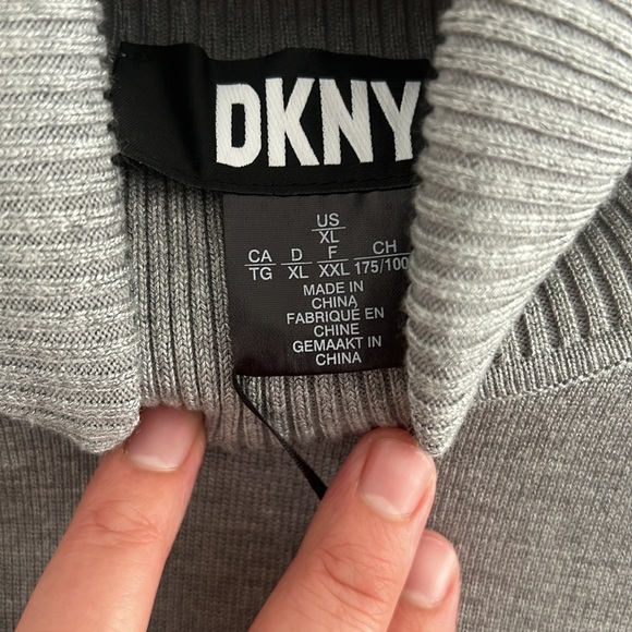 NWT DKNY Sequin Pocket Grey Turtleneck Sweater, Size XL - Picture 7 of 8